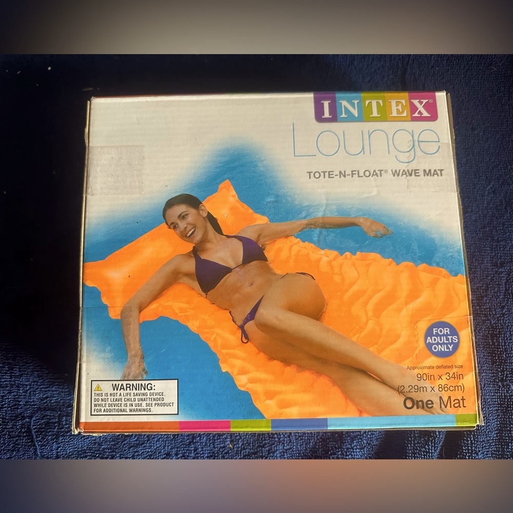 NIB Intex Pool Lounge Tote-N-Float Wave Mat Orange 90"x 34" Adult Pool Float